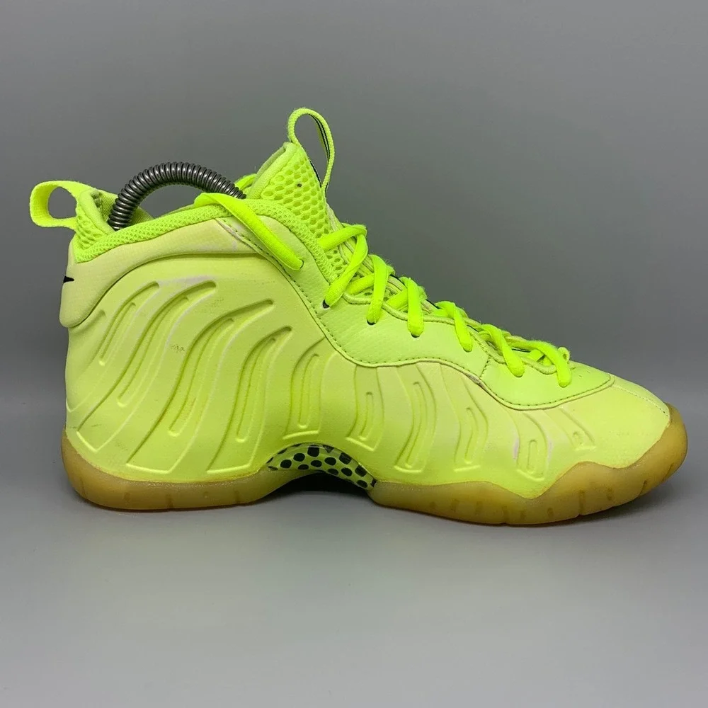 Nike Little Posite One Volt Basketball Shoes CW1593-702 Yth Sz 4Y Women's Sz 5.5